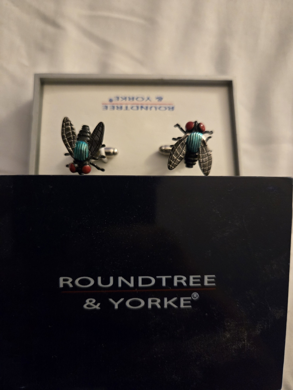 Roundtree & Yorke Green and Red Fly Cufflinks